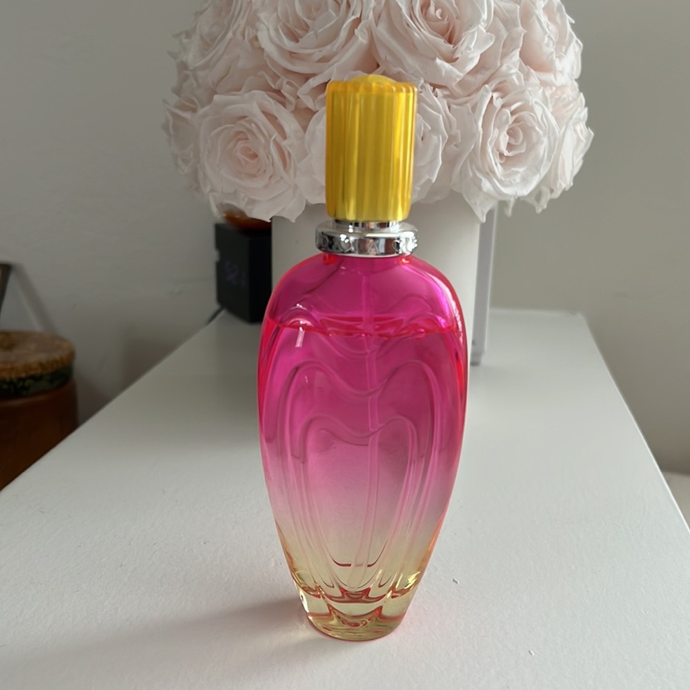 - ESCADA ROCKIN RIO 3.4 fl oz perfume